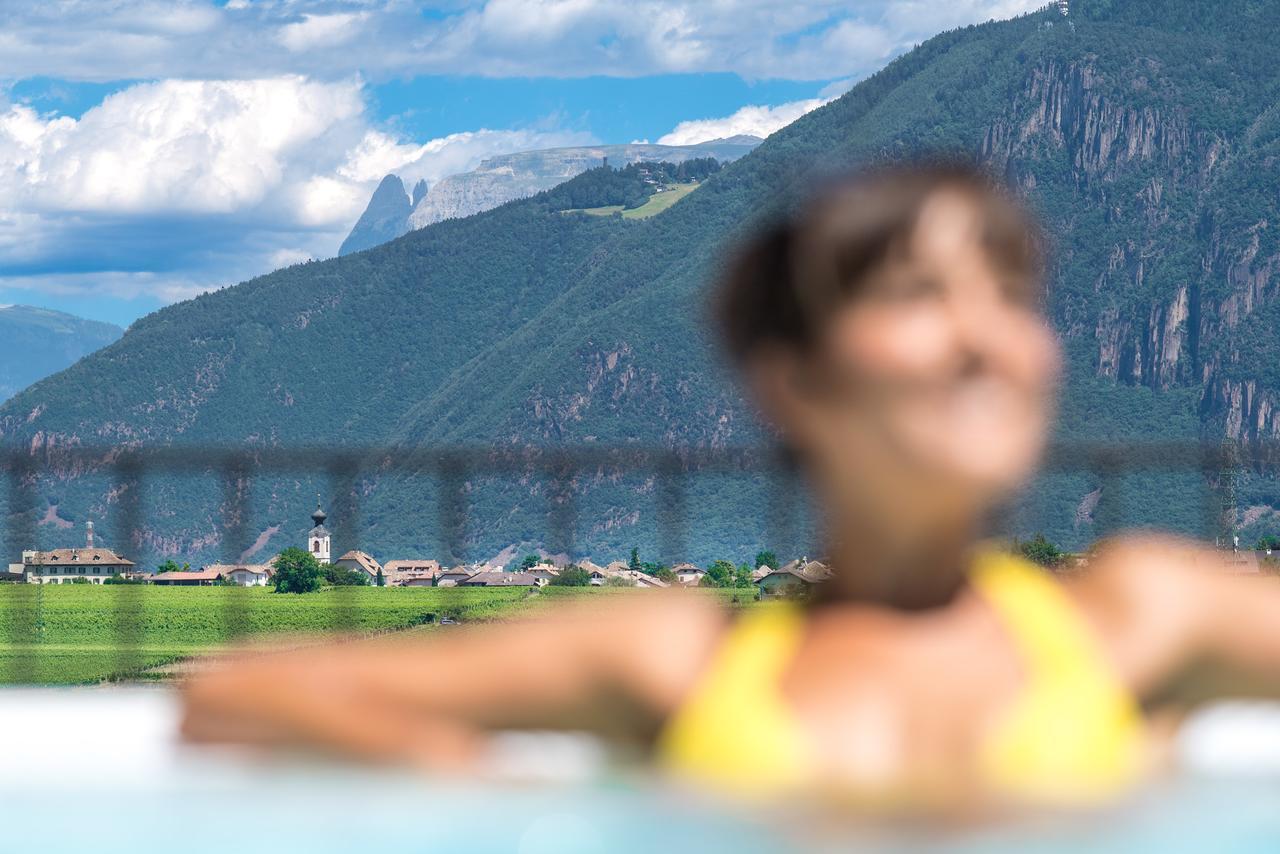 Hotel Christof Appiano Sulla Strada Del Vino Dış mekan fotoğraf